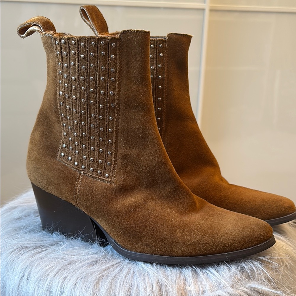 Brown Suede Ankle Boots with Elastic Panels